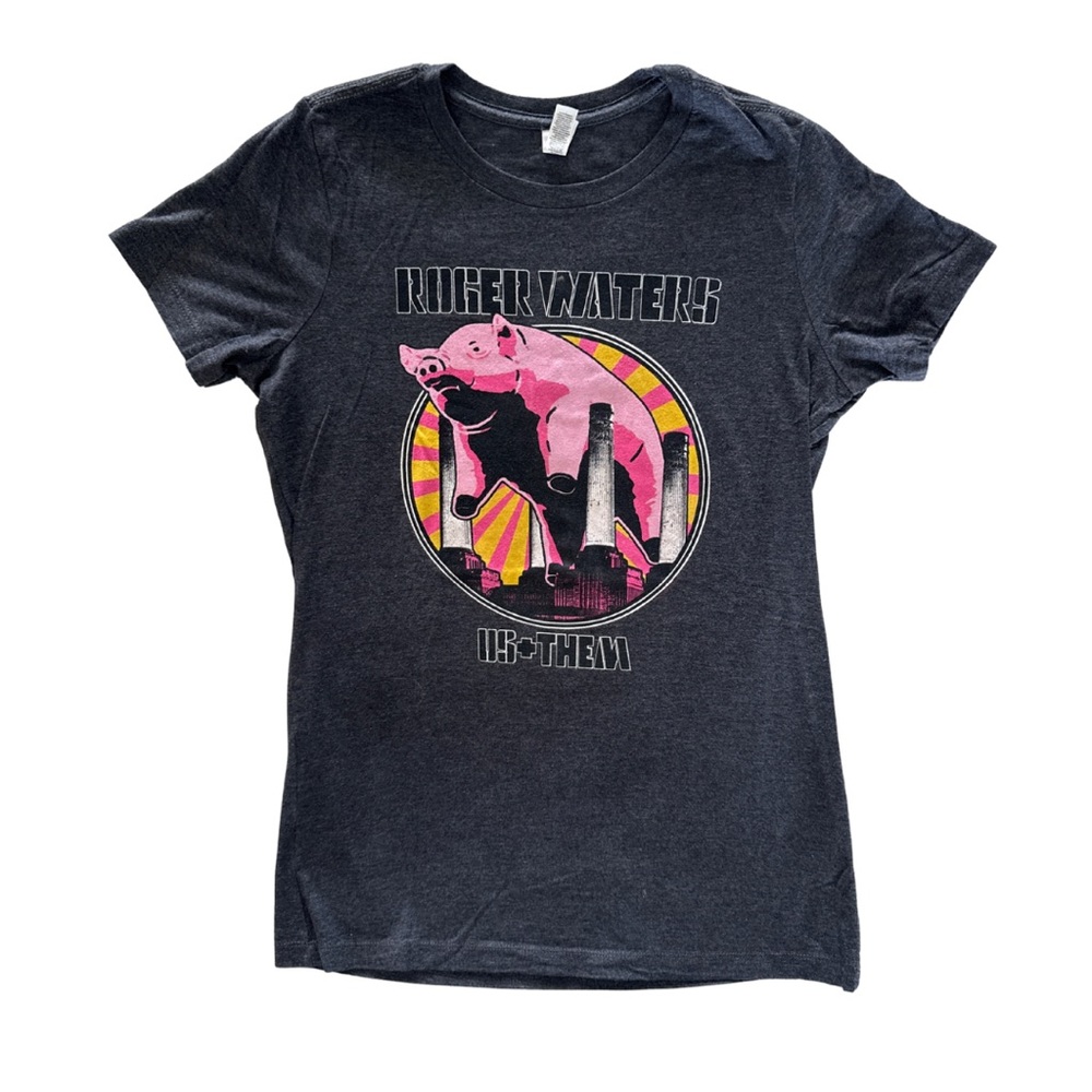 ROGER WATERS us+them tour shirt. Women L